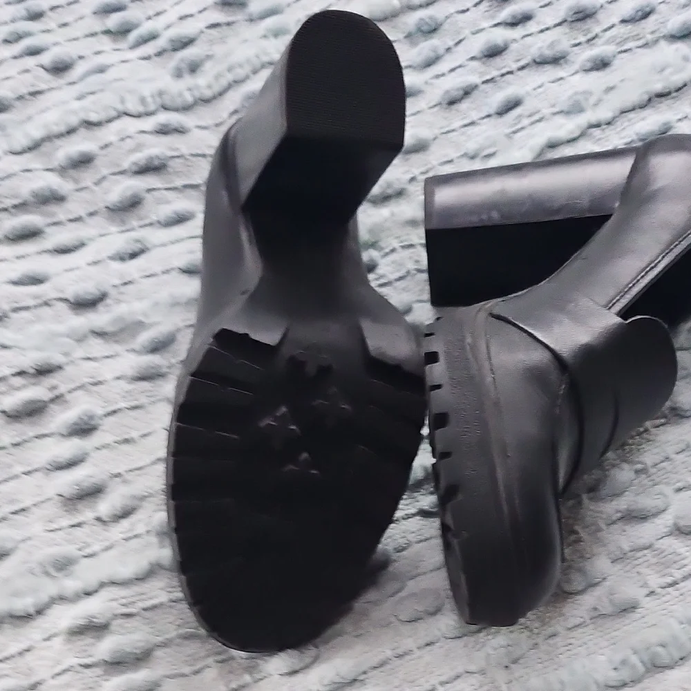 Steve Madden Classic Black Loafers for Women - Picture 5 of 5